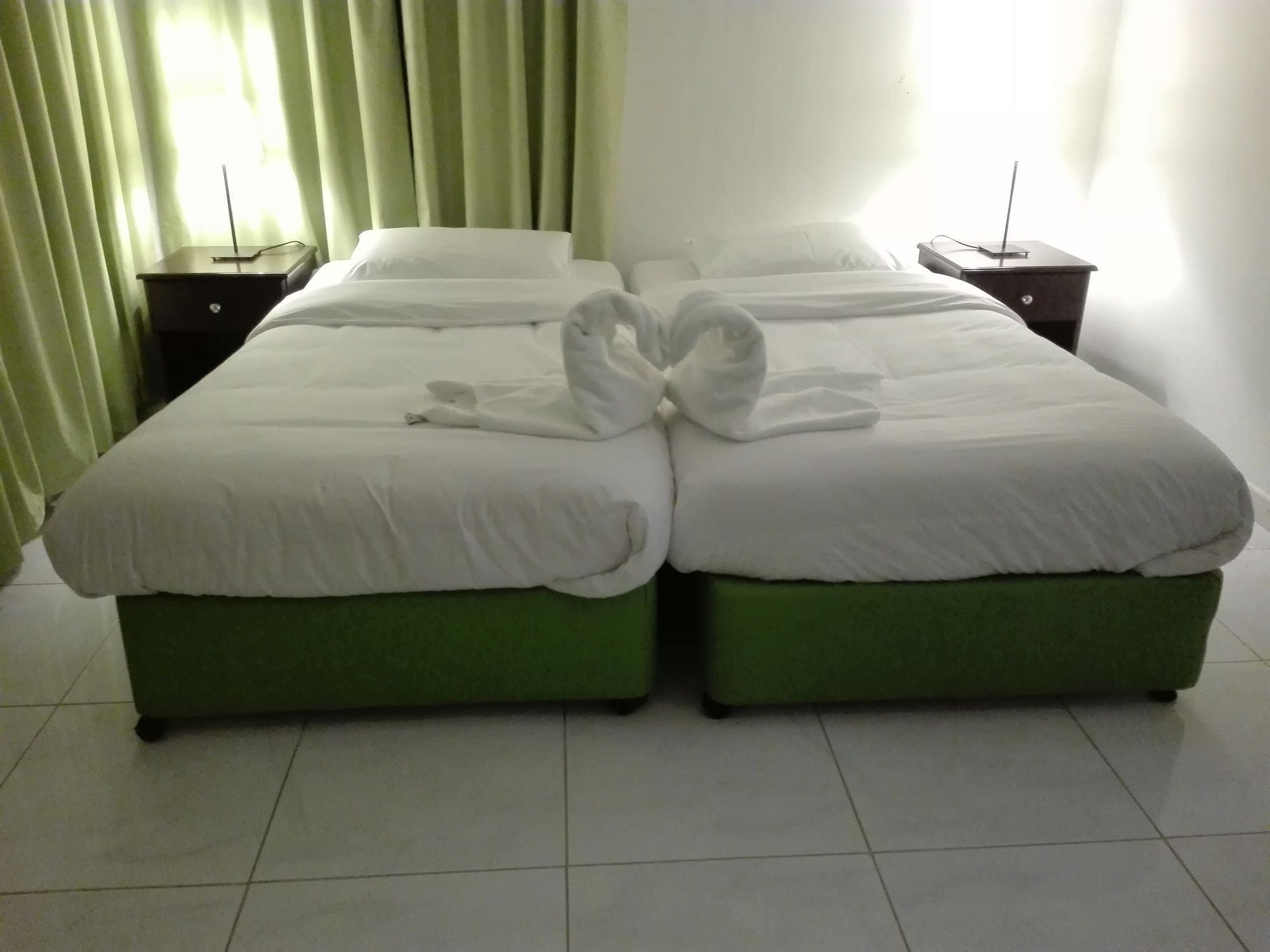 บีช รีสอร์ต - ซาลาละฮ์ Hotel ซาลาลาห์ ภายนอก รูปภาพ